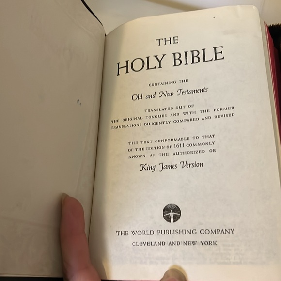 KJV Vintage 1945 Holy Bible Concordance leather bound zip around - Picture 7 of 10